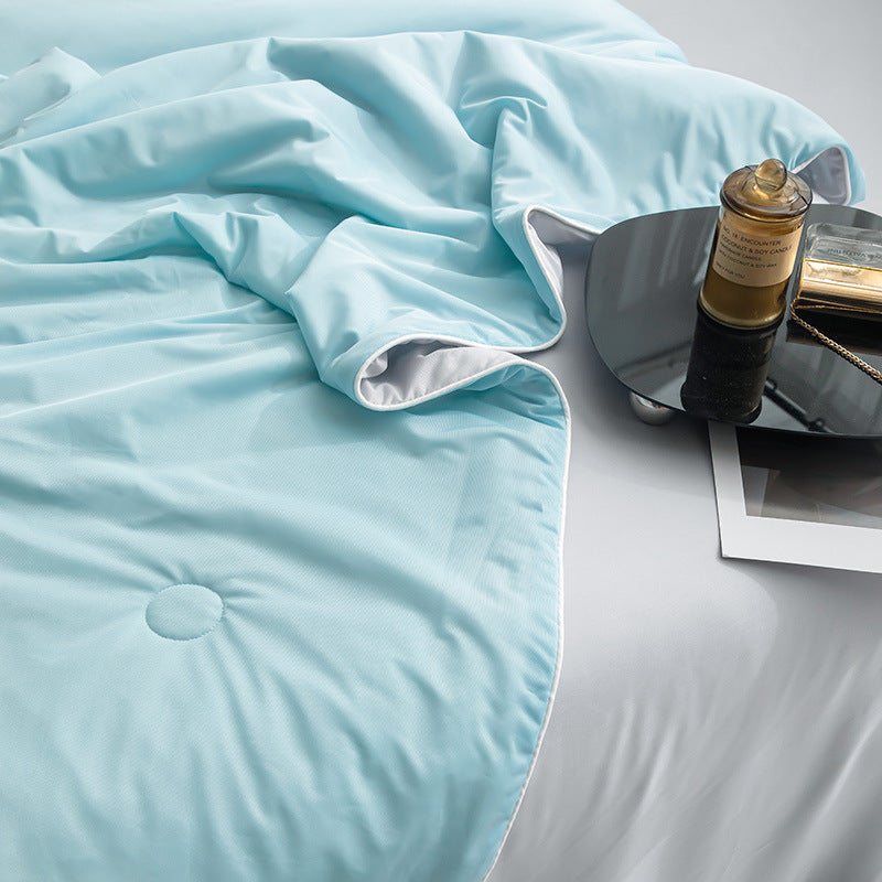 Lightweight Cool Silk Summer Cooling Blanket Breathable Soft Quilt 2 Sizes