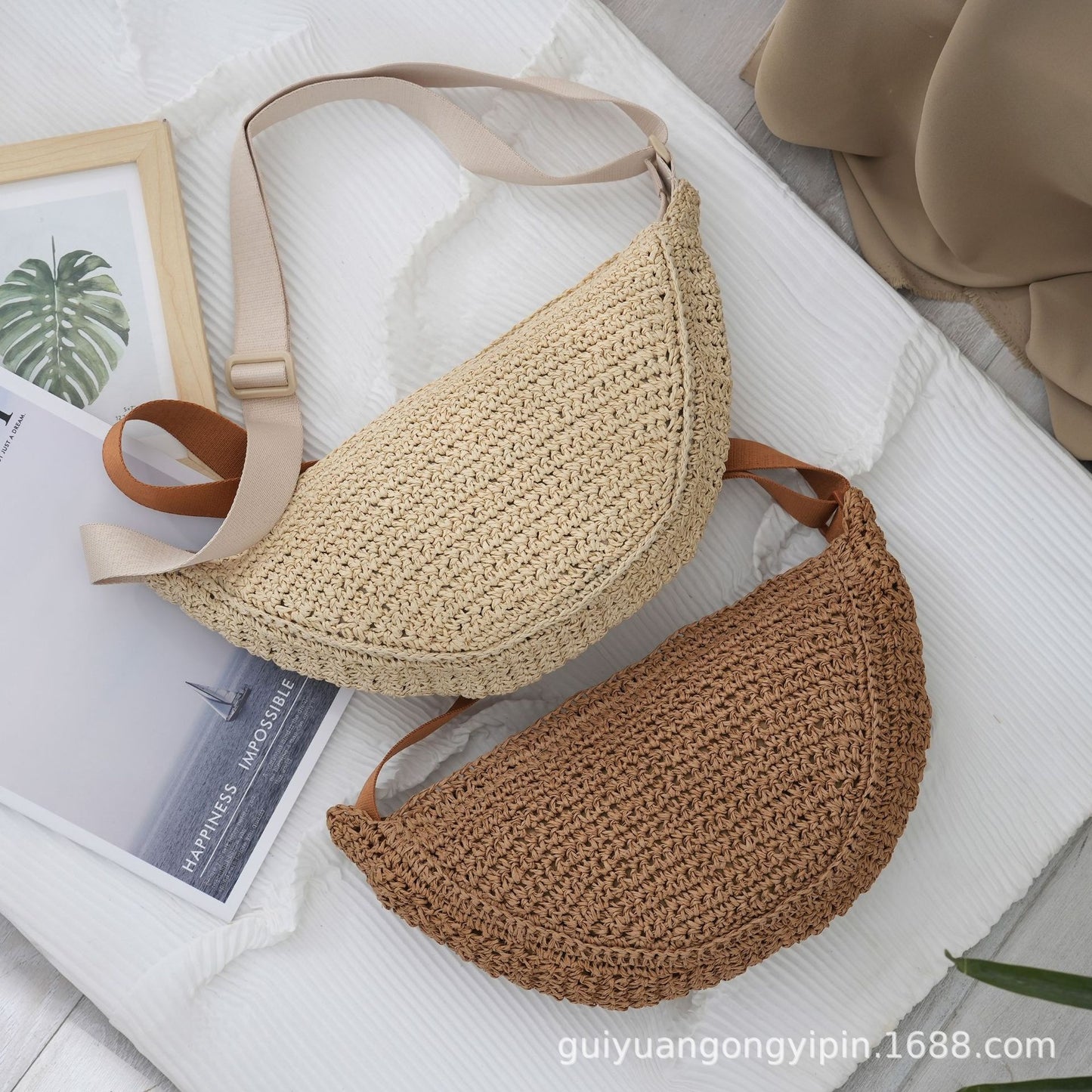 Handmade Woven Rattan Crossbody Bag Semicircle Dumpling Shape Breathable Design