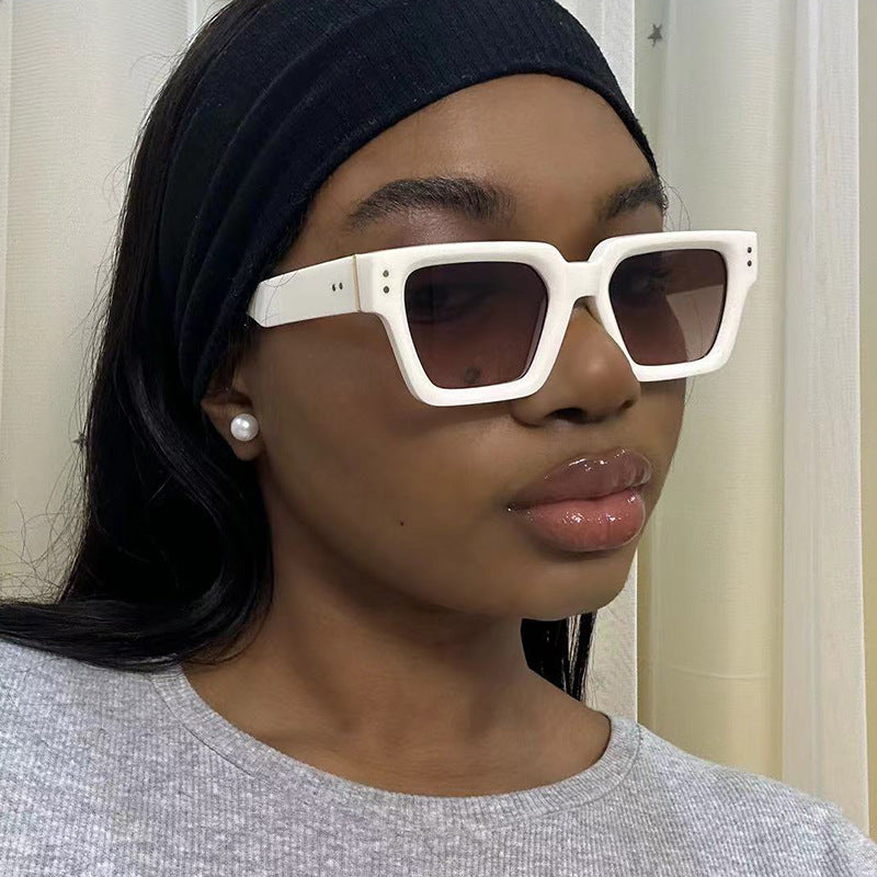 Retro Square Sunglasses UV400 Protection Lightweight Durable Polycarbonate Lens