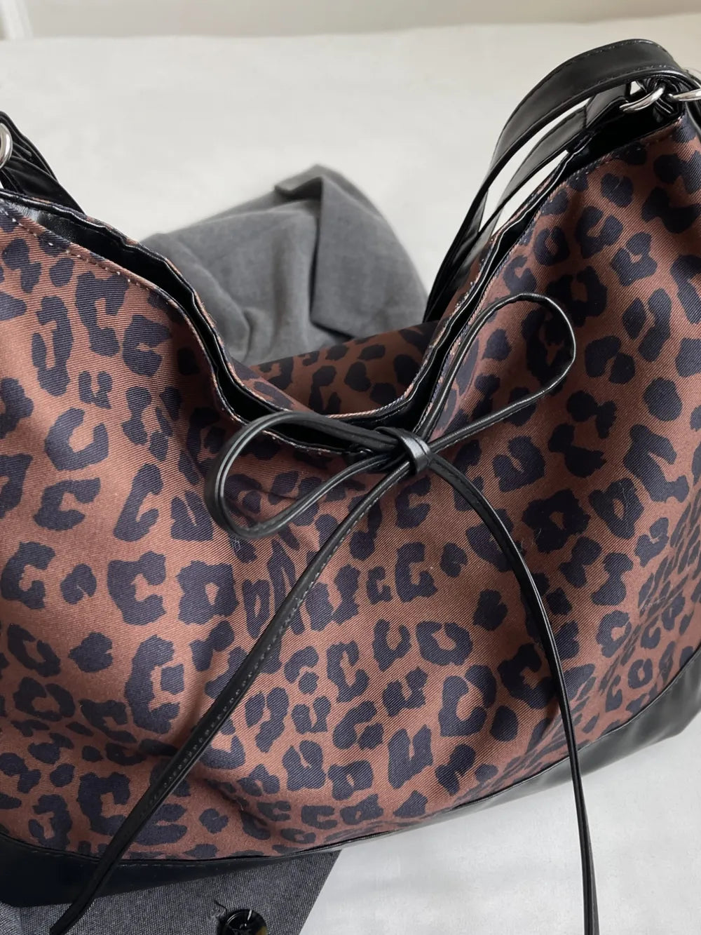 Leopard Print Crossbody Shoulder Bag Adjustable Strap Versatile Design Lightweight