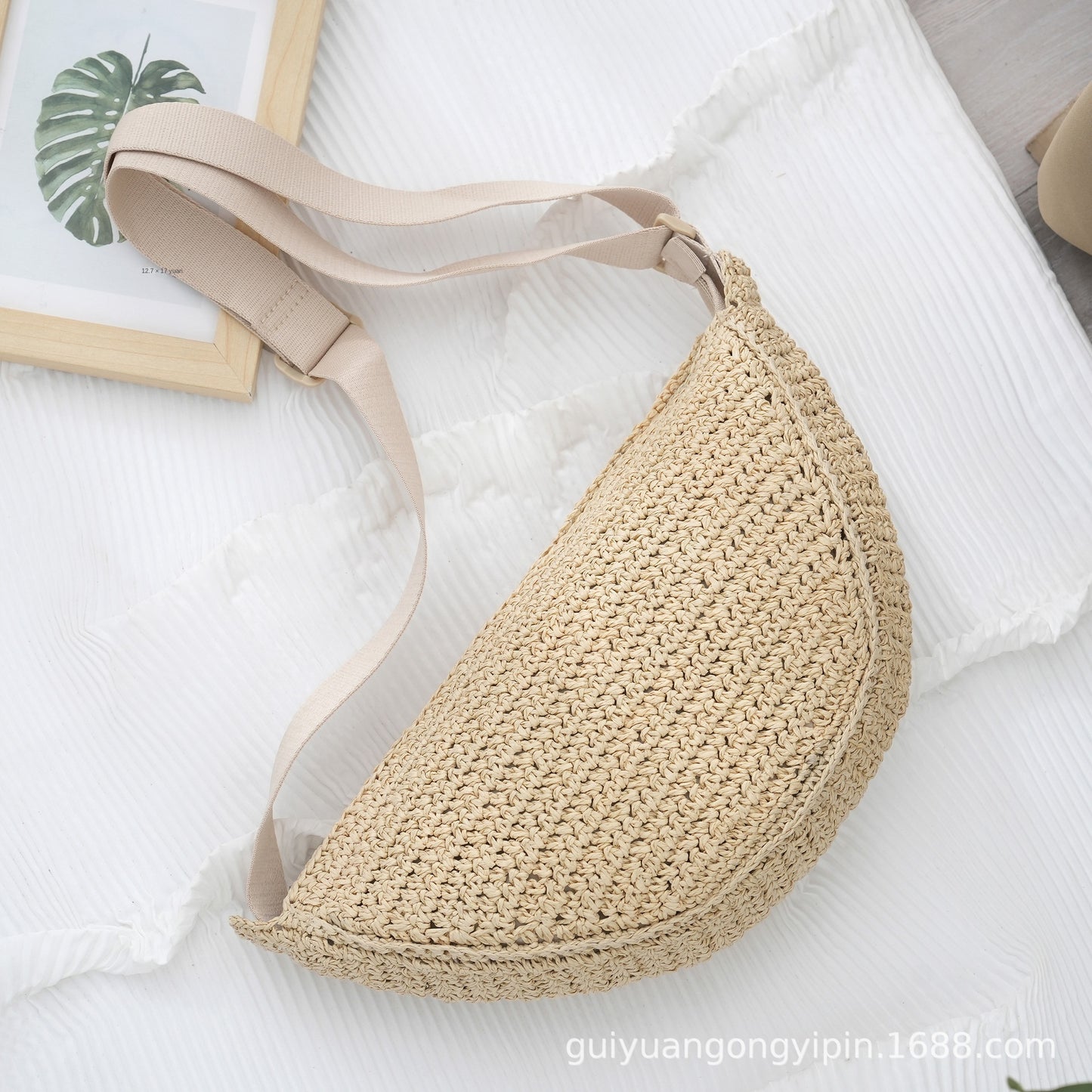 Handmade Woven Rattan Crossbody Bag Semicircle Dumpling Shape Breathable Design