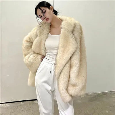 Women's Oversized Loose Faux Fur Jacket Luxurious Warm Fuzzy Plush Coat