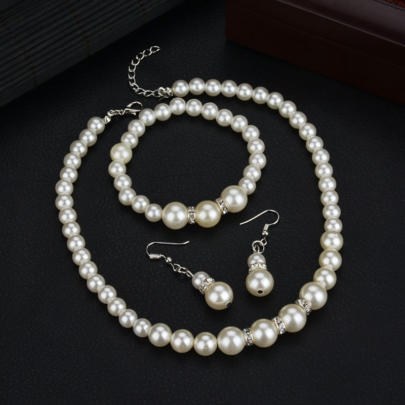 3pc Pearl Jewellery Set Necklace Earrings & Bracelet Women’s Jewellery