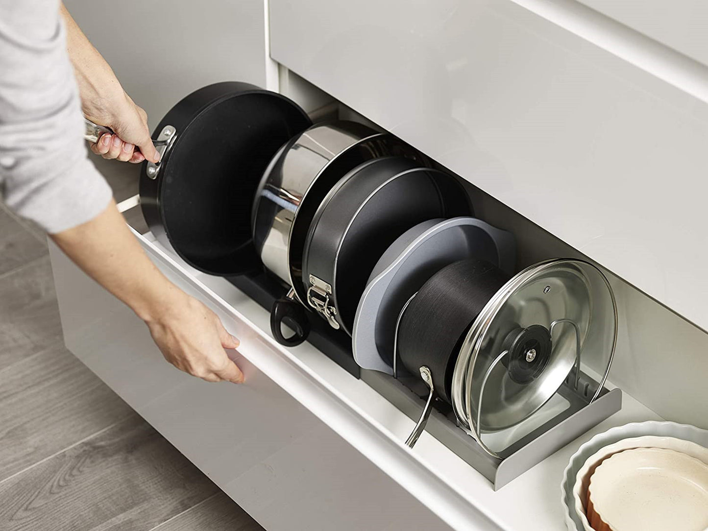 Telescopic Kitchen Storage Rack Adjustable Pot Lid Utensil Organiser Drain Tray
