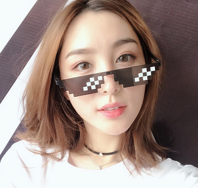 Pixelated 8-bit Style Sunglasses Unisex UV400 Protection Thuglife Mosaic Glasses