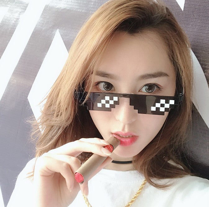 Pixelated 8-bit Style Sunglasses Unisex UV400 Protection Thuglife Mosaic Glasses