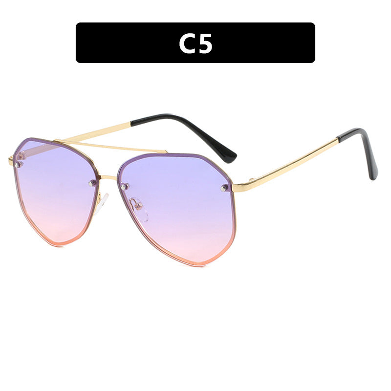 Women's Retro Sunglasses Metal Frame Concave Lens UV400 Sun Protection Stylish