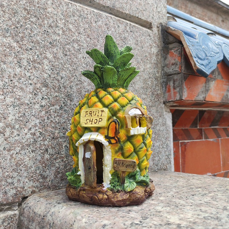 Solar Powered Resin Garden Lamp with Unique Strawberry Pineapple Shape Design