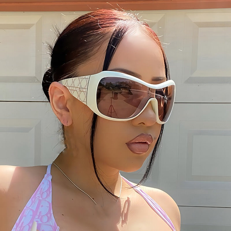 Women's UV400 Protective Lightweight Sunglasses for Outdoor Sports and Leisure