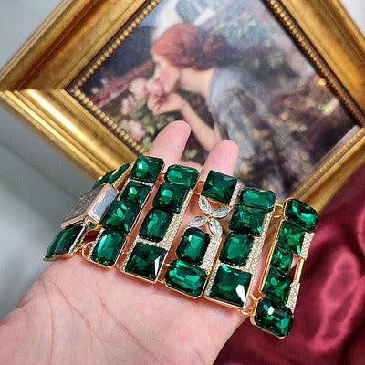 Ladies Zircon Gemstone Bracelet Watch Vintage 18cm Wrist Timekeeper Elegance