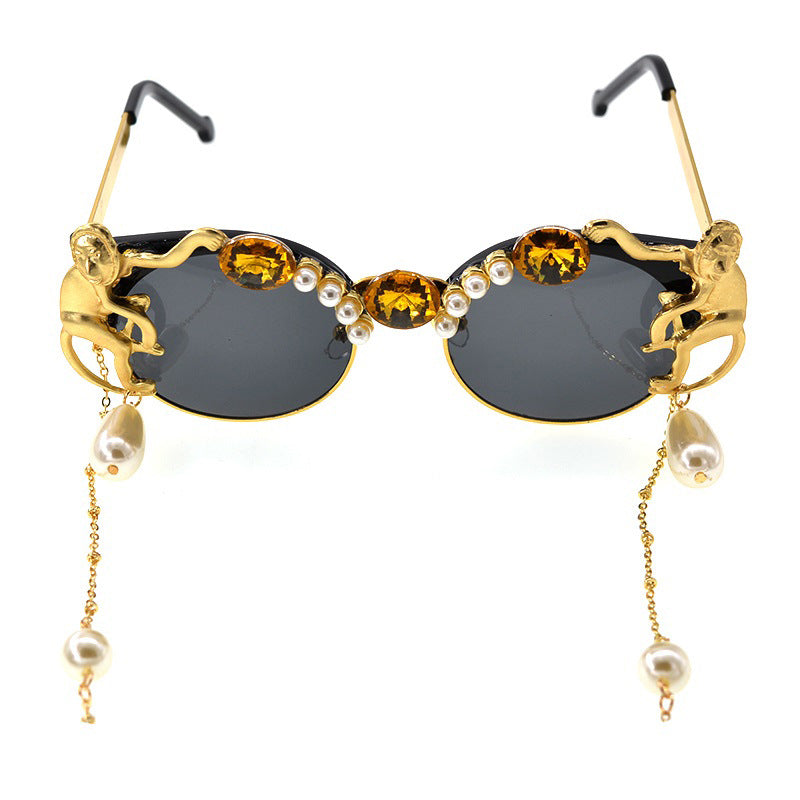 Women's Stylish Carved Monkey Pearl Crystal Sunglasses European Fashion Eyewear