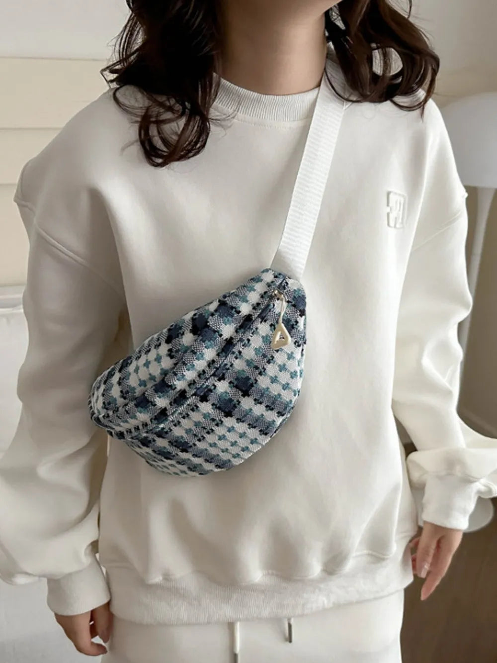 Plaid Wide Strap Crossbody Bag Adjustable Zip Polyester Casual Travel 29.5cm