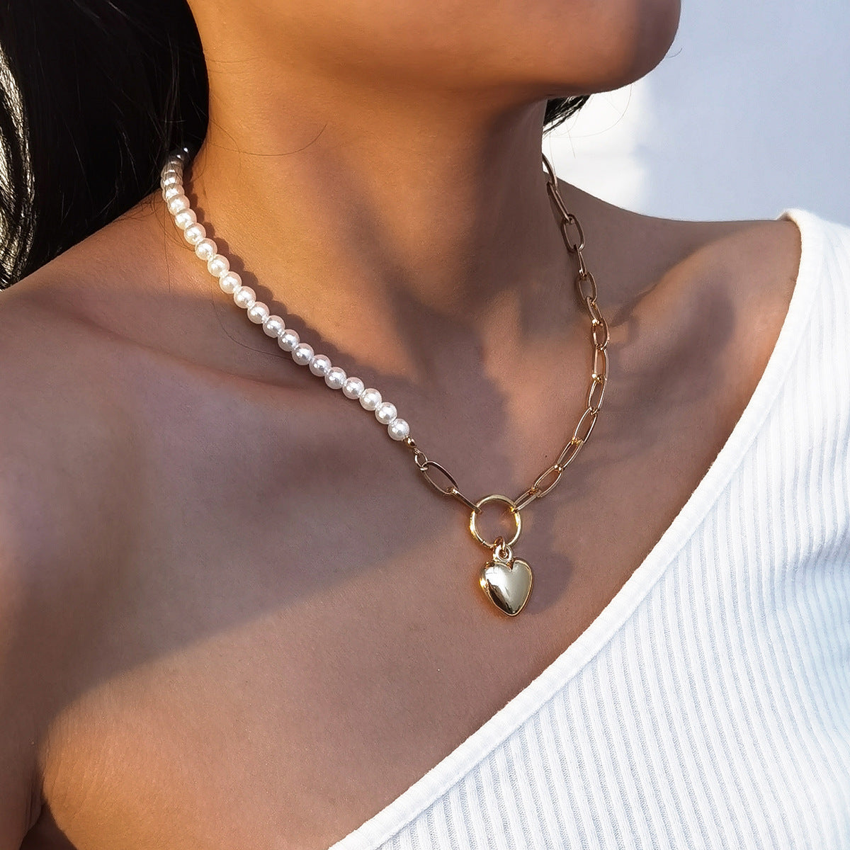 Gold Tone Womens Heart Shaped Pendant Pearl Chain Necklace