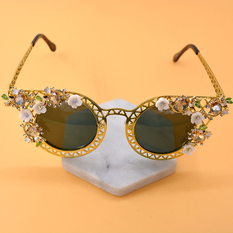 Baroque Floral Folding Sunglasses Women UV Protection Lightweight Travel Wear