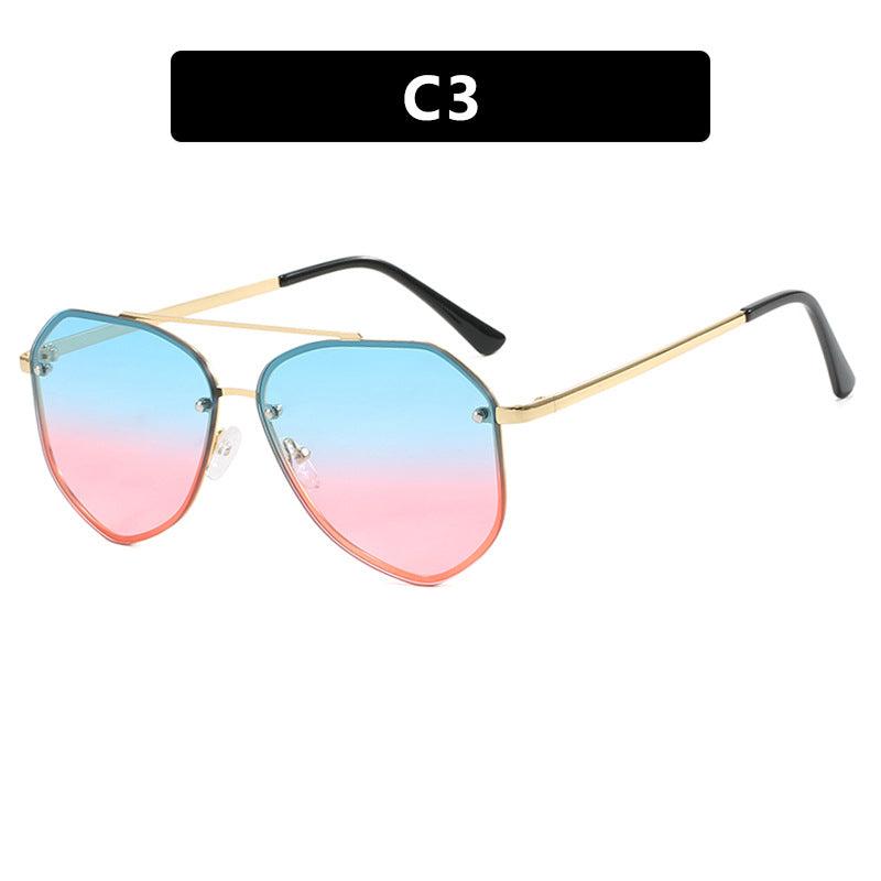Women's Retro Sunglasses Metal Frame Concave Lens UV400 Sun Protection Stylish