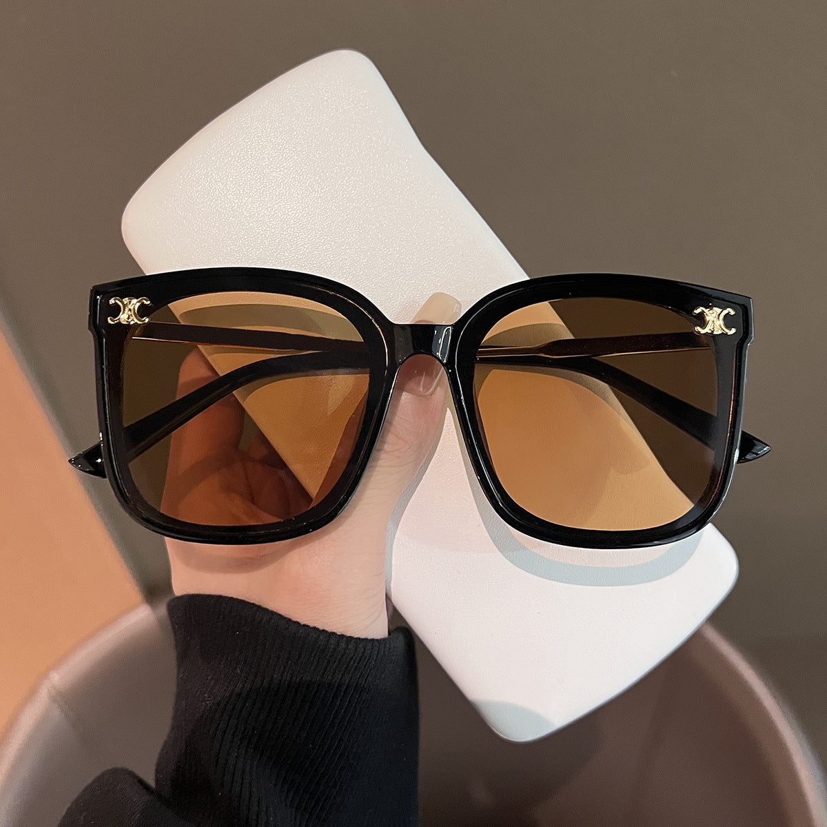 Women's Square Frame Sunglasses UV Protection Stylish Durable Outdoor Eyewear