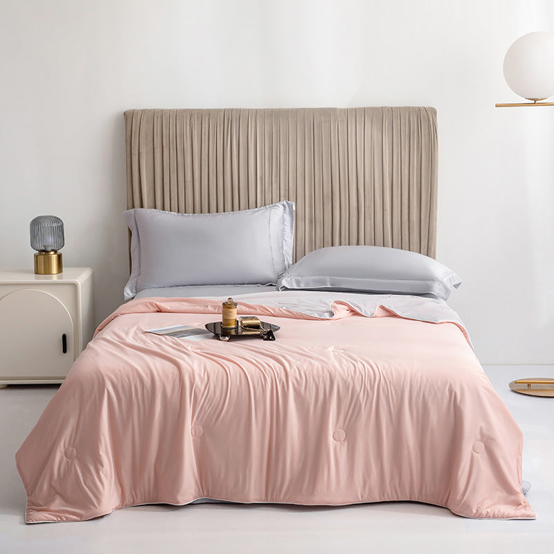 Lightweight Cool Silk Summer Cooling Blanket Breathable Soft Quilt 2 Sizes