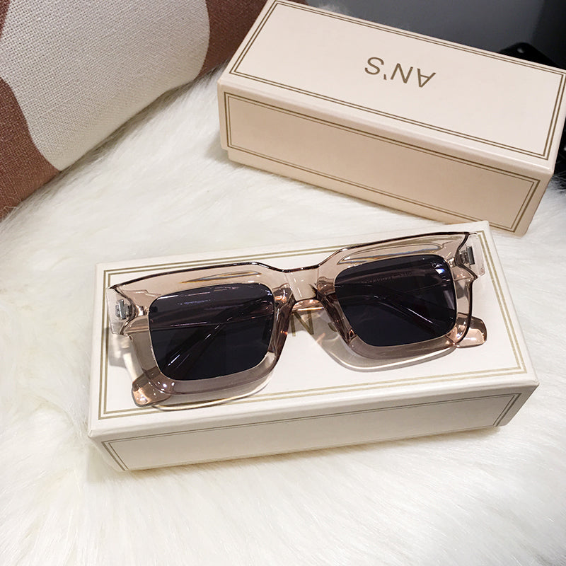Rectangular Frame Sunglasses UV400 Protection Scratch Resistant Polarized Lens