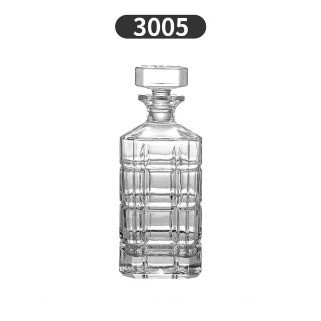 Luxury 750ML Lead-Free Crystal Glass Whiskey Decanter Essential Home Bar Item