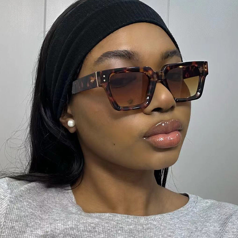 Retro Square Sunglasses UV400 Protection Lightweight Durable Polycarbonate Lens