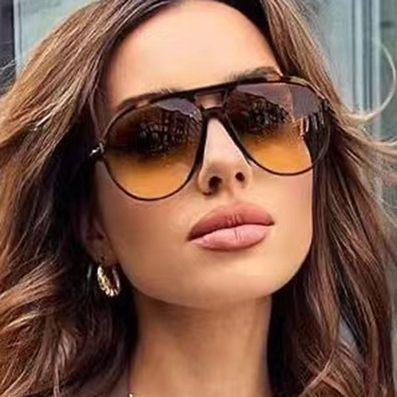 Large Frame Iconic Pilot Sunglasses UV400 Protection Unisex Optimal Comfort Fit