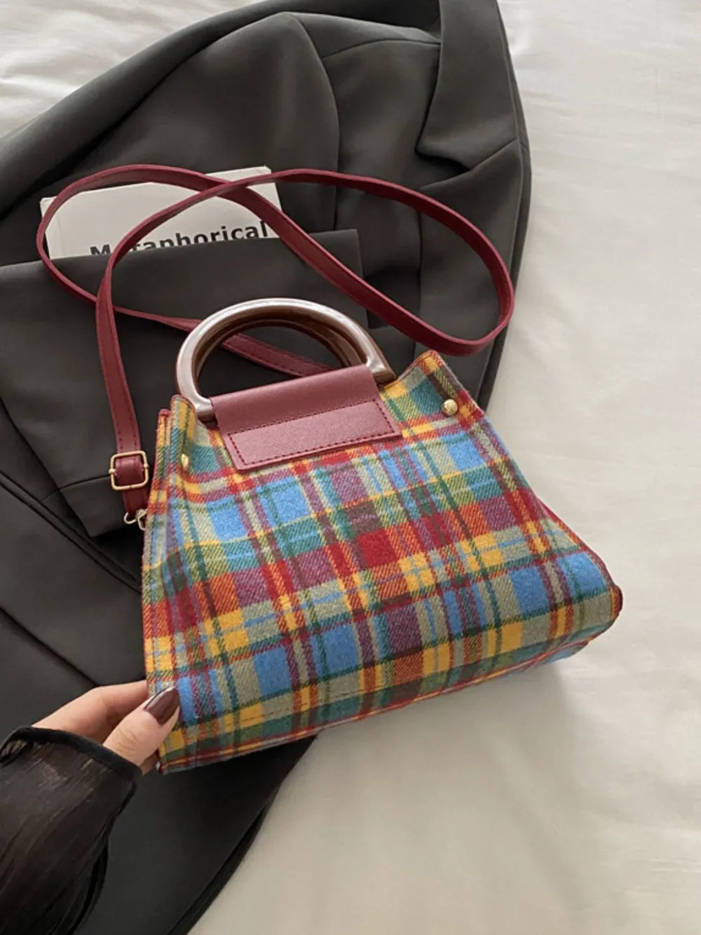 Trapezoid Crossbody Bag Polyester PU Adjustable Shoulder Strap Secure Zip Closure