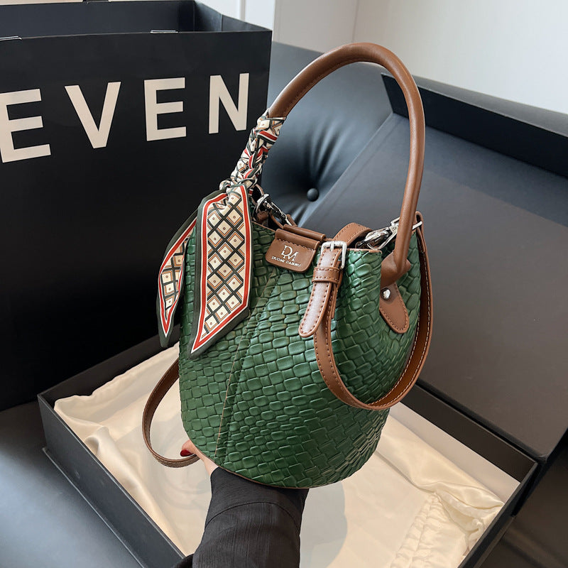 Medium Woven Bucket Shoulder Bag Durable PU Leather Stylish Storage Accessory