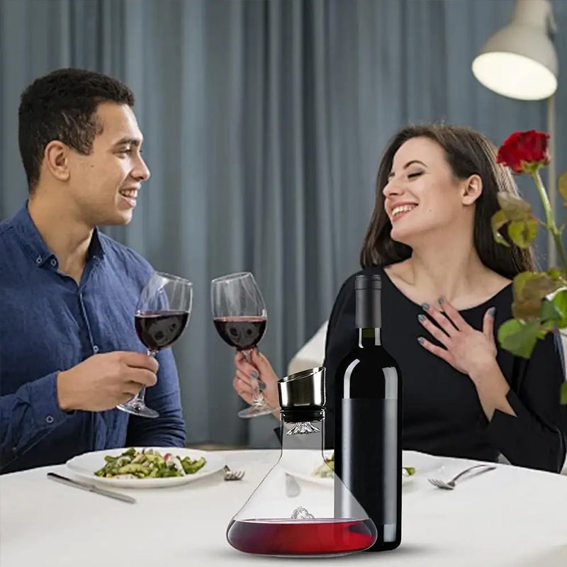 1500ML Crystal Wine Decanter Hand-Blown Ideal for Red Wine with Built-In Aerator