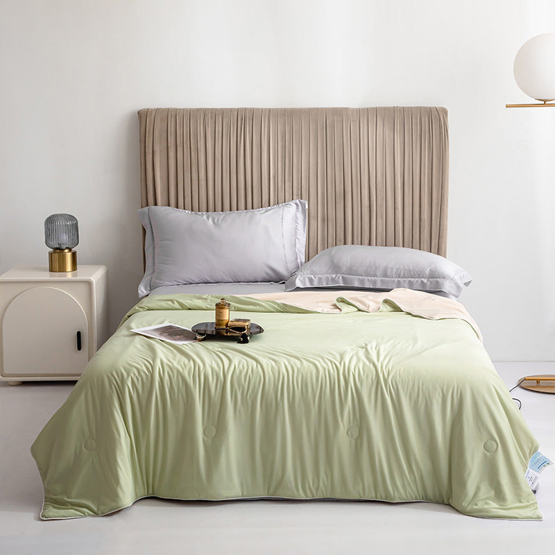 Lightweight Cool Silk Summer Cooling Blanket Breathable Soft Quilt 2 Sizes