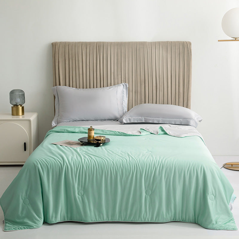 Lightweight Cool Silk Summer Cooling Blanket Breathable Soft Quilt 2 Sizes
