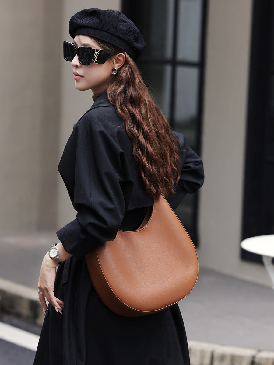 Genuine Leather Single Shoulder Bag Women's Crescent Shaped Crossbody Tote
